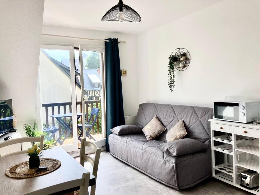Cabourg, Appartement T2 Acces Direct Mer 外观 照片